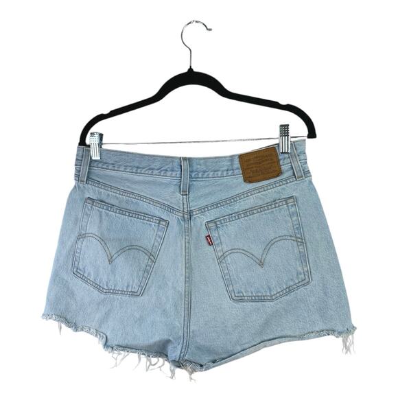 Levi's Wedgie Womens Blue High Waisted Cut Off raw Hem Denim Jean Shorts Size 31 - Picture 2 of 6